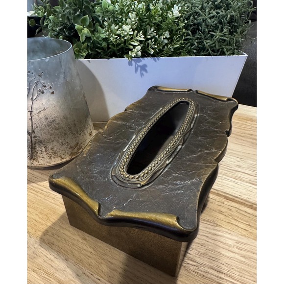 Vintage 1970s Brass Amerock Carriage House Tissue Box Cover - Picture 1 of 5
